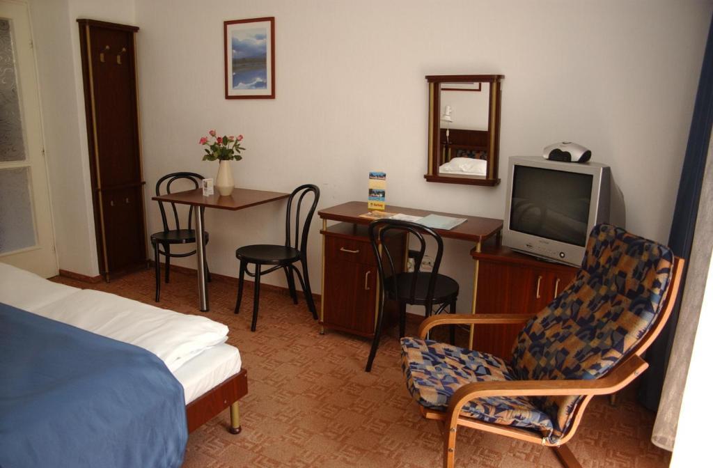 Siesta Club Hotel Harkany Room photo